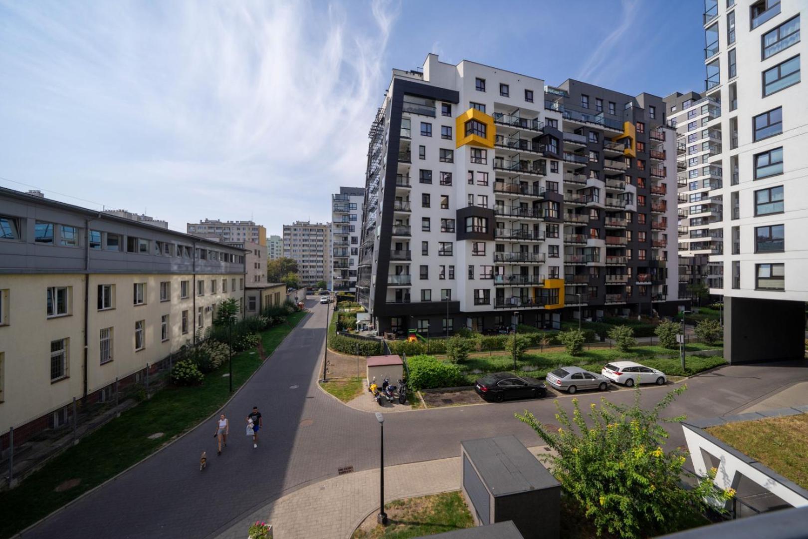 Skierniewicka - Parking, Workspace, Balcony - By Rentujemy Butas Warsaw