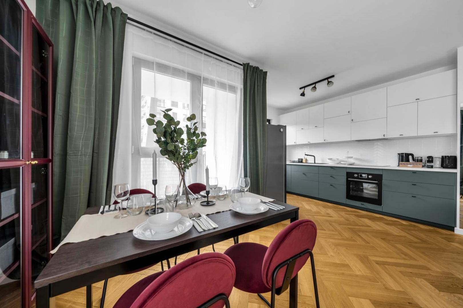 Skierniewicka - Parking, Workspace, Balcony - By Rentujemy Butas Warsaw