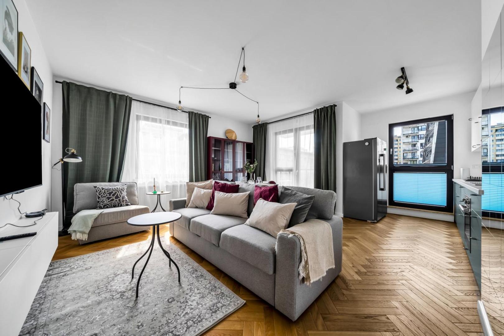 Skierniewicka - Parking, Workspace, Balcony - By Rentujemy Warschau