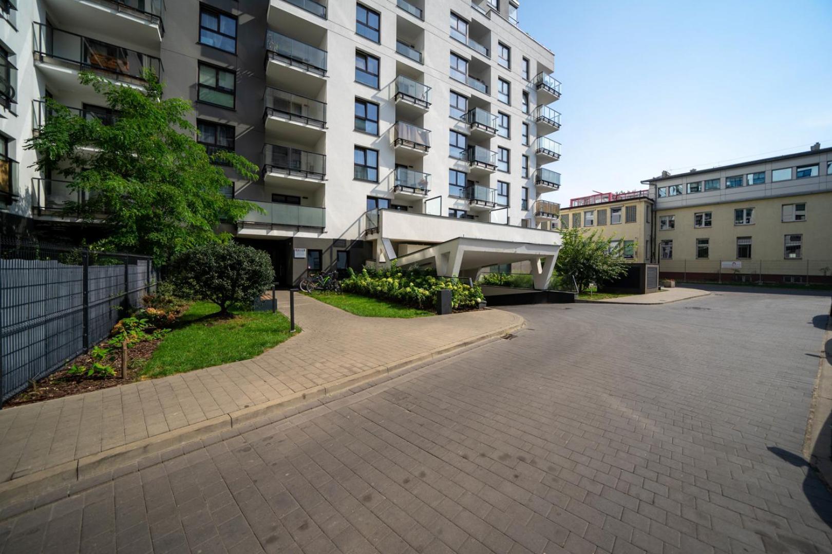 Skierniewicka - Parking, Workspace, Balcony - By Rentujemy * Warschau