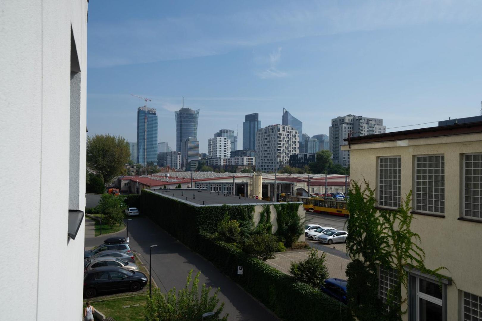 Skierniewicka - Parking, Workspace, Balcony - By Rentujemy Butas